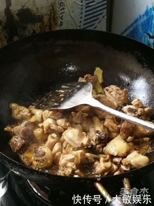 对肝伤害最大的,不是喝酒熬夜而是这件小事,很多人每天都在做!