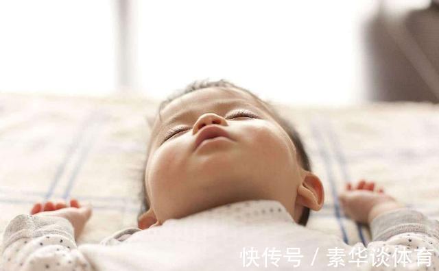 奶瓶|奶瓶用开水烫就行?奶奶只用开水烫奶瓶,3个月宝宝被送进医院