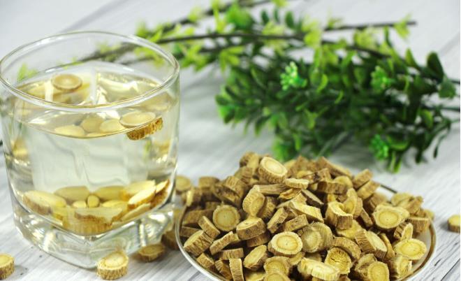 甘草或者金|黄芪怎样用效果好不上火，黄芪要这样食用