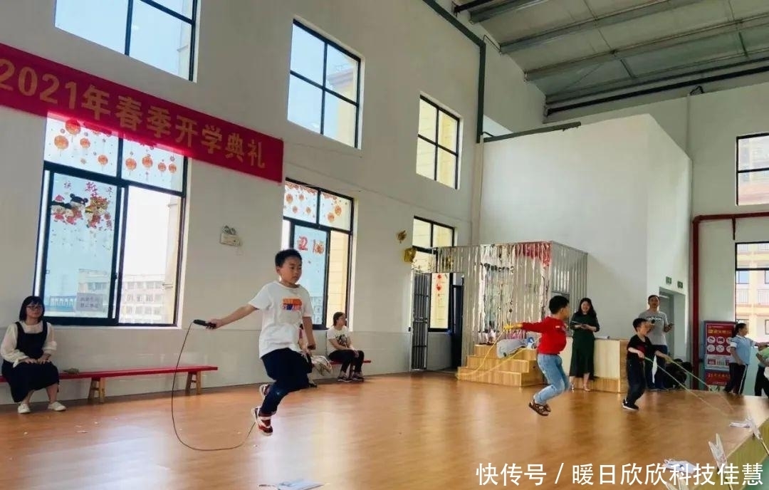 金洲镇望龙小学|金洲镇望龙小学举行“绳彩飞扬，喜迎建党百周年“跳绳比赛“跳绳比赛活动