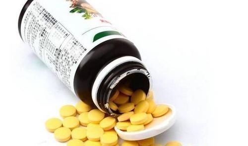 维生素b12|老人预防“脑梗”和“老年痴呆”,合理补充叶酸和B12,效果不错