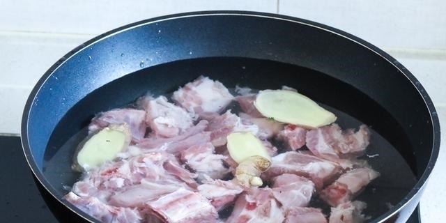 晒一下我老公的晚餐，虽然只有1道菜，朋友却说一般人吃不起