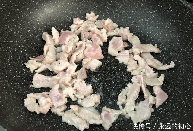 简单|秋天此菜要多吃,好吃易消化,简单一炒,比肉更香,上桌吃不停嘴
