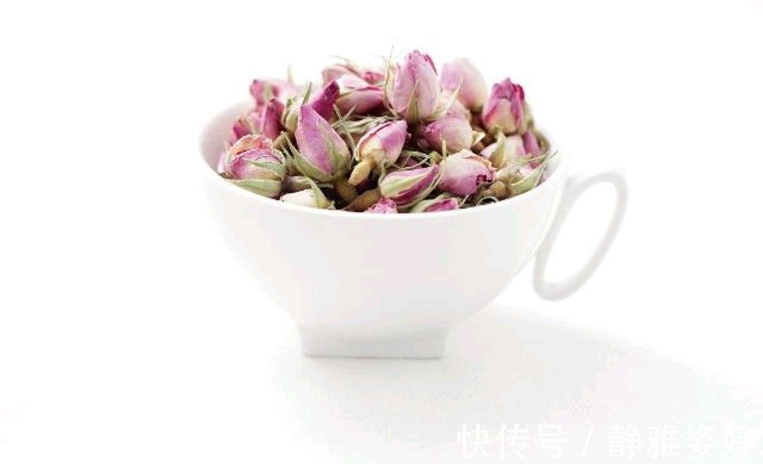 气血不足|女人气血不足或许有三个表现，常用三物泡水喝，调和气血脸色红润