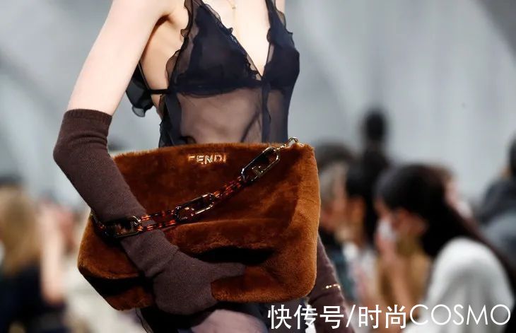 BellT型台 | fendi