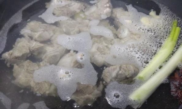 “最脏”的一道菜, 厨师从不给家人吃, 很多人却把它当作美味