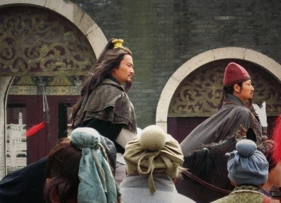 宋江等人|水浒中结局最好之人,最早看穿宋江,谎称回乡探母却一去不归