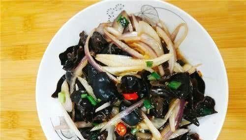 补血|女人爱美,推荐3种食物,刮油消脂,补水润肤,延缓衰老