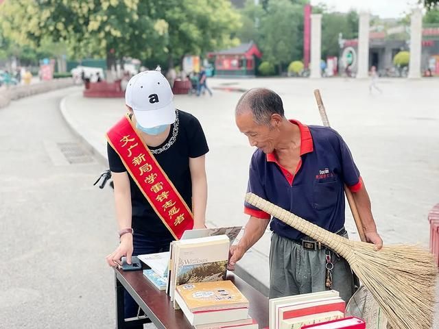 幸福指数|丰润区图书馆流动服务车走进百姓生活