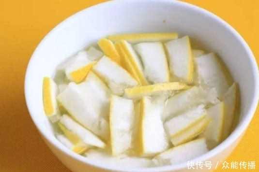  洗头|洗了30年头才知道用柚子皮洗头这么厉害，相信你看到一定感谢我