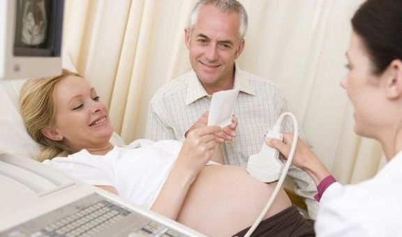 男宝|孕期，胎宝宝可能会“偷偷告诉”妈妈，是男宝还是女宝，了解吗？