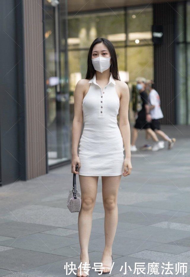 姐妹花|美女穿搭:白色系姐妹花,气质优雅青春靓丽,无时无刻不吸引着眼球