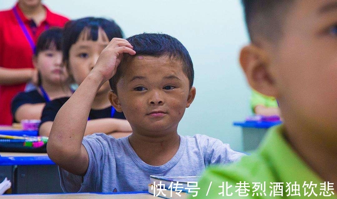 乡村男孩|“小马云”褪去马云光环,回归乡村男孩,只因越长越不像!