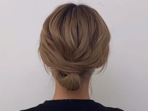 女孩换了款简约型编发后,居然意外很好看,女生:好想编同款