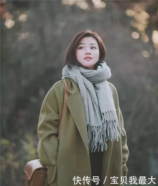 女人|皮肤偏黄的女人，日常穿衣建议选择这5种颜色，显白显气质