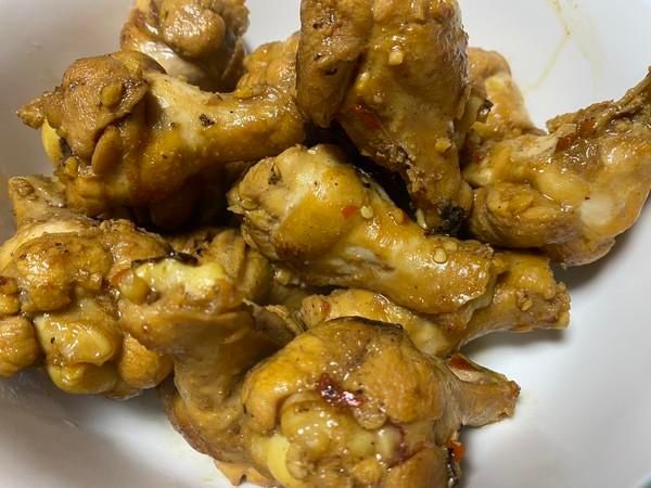 餐厅必点的蒜香辣鸡小腿，在家也能做
