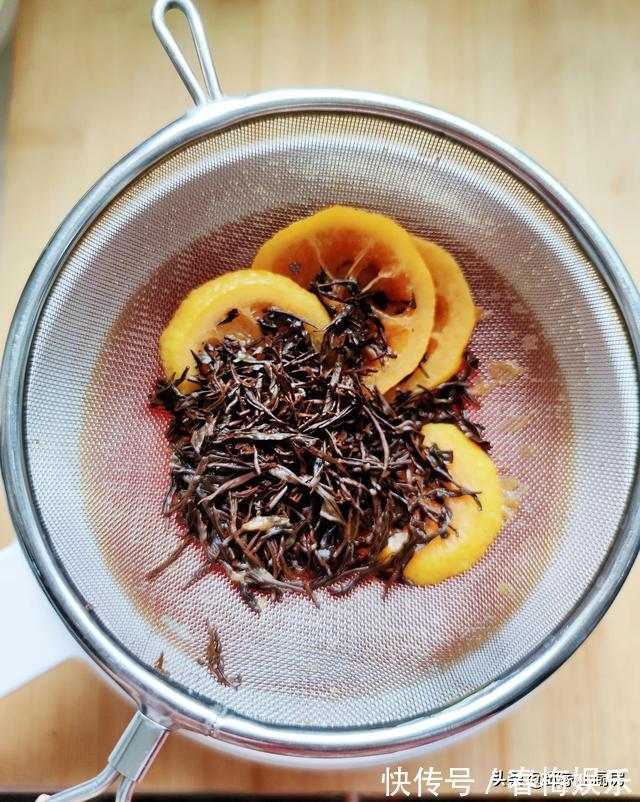 红茶|比奶茶好喝，自制清凉爽滑的柠檬红茶冻撞奶，零失败