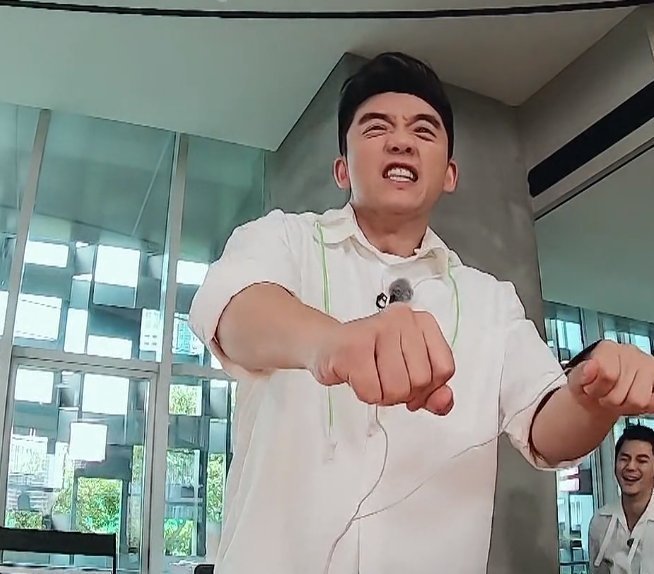 李晨|鄧紫棋錄跑男被電到流口水,大張偉五年前曾說:真人秀毀了藝人