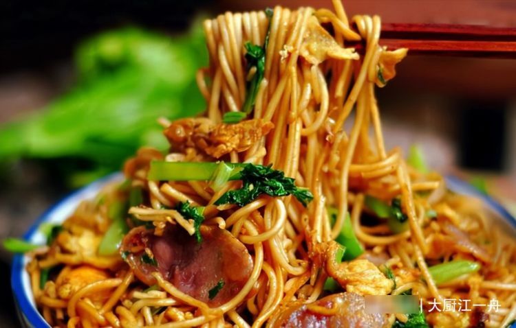 炸油饼|“最容易”长胖的5种家常主食，减肥人从来不吃，你可能天天在吃