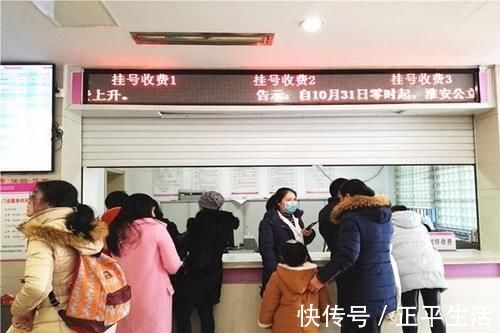 新生儿|为啥刚出生的宝宝,屁股上会有一大块“淤青”?是被挤压到了吗?