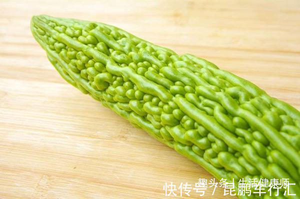 木瓜|血压高不能碰洋葱?医生建议:若想降压,5物不妨列入饮食清单!