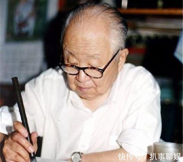 启功:我最困难那会儿她欺负我们,今天我好啦,她就总派人来看我