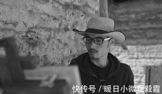 浮红@蔡杰与齐白石PK樱桃画,吃剩的卖了2408万,浸水的只值195万,为啥