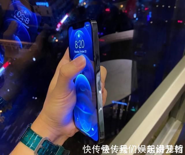 苹果|苹果手机好用但千万别乱选?目前这三款才是行内人公认的最值得买