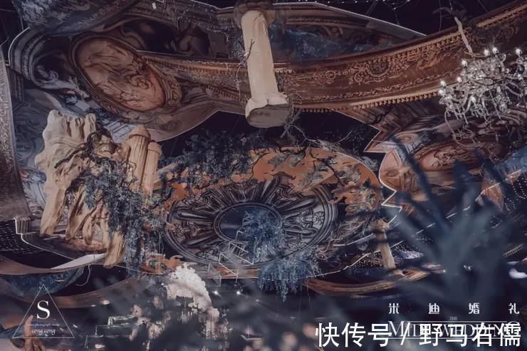 中世纪@用浓烈的色彩和精美的造型,带你感受一场沉浸式的北欧神话婚礼