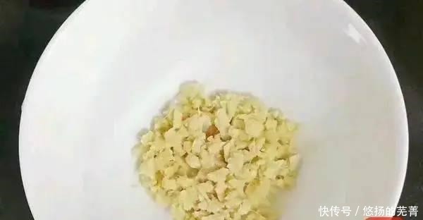 碱性食物|它被称为“碱性食物”,比土豆受欢迎,常吃头发乌黑牙齿好!