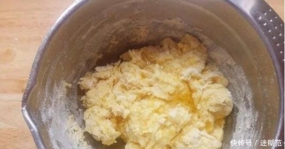 面包|全程详细讲解做面包,不用烤箱也能做,外皮酥脆里面软绵