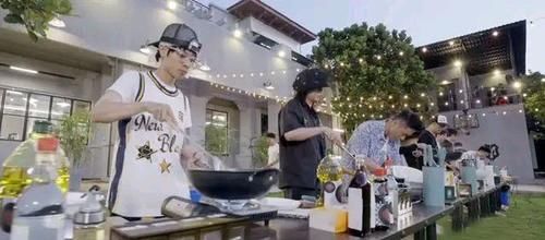 谢天华|《哥哥》们赛滚烫厨艺，刘端端睚眦必报，张淇是不是该当“厨神”