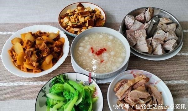 酒酿圆子|三人午餐,半小时备好上桌,6道家常菜肴,米饭也省下了