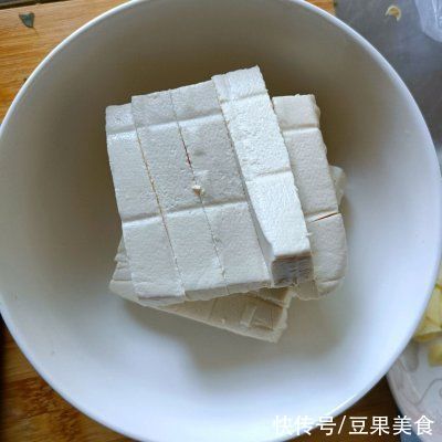 全家|把全家人征服的鲫鱼豆腐汤，好吃到过分