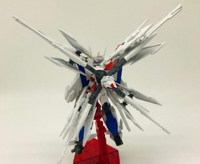 mg|多装备搭载、可变形,HG比例天蚀高达模型