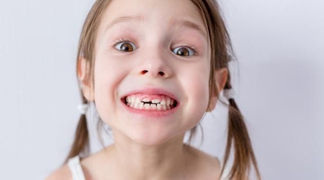 家长|孩子睡觉总是磨牙,是缺钙还是有蛔虫,家长要及时找到原因