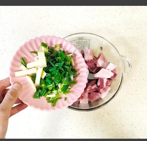 猪肉白菜饺子馅怎么调才好吃？