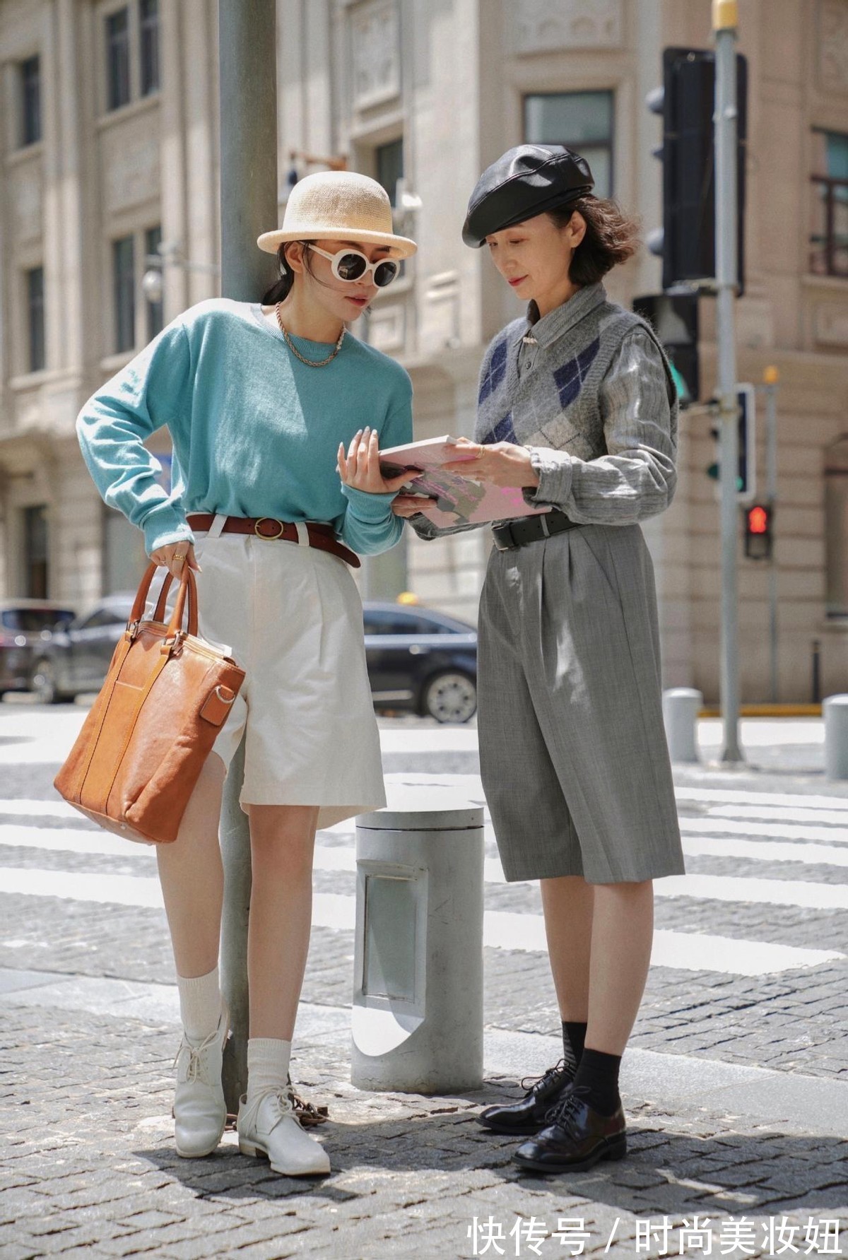 美又嫩|60岁的女人,怎样搭配才时髦洋气,教你百搭高级配色,美又嫩