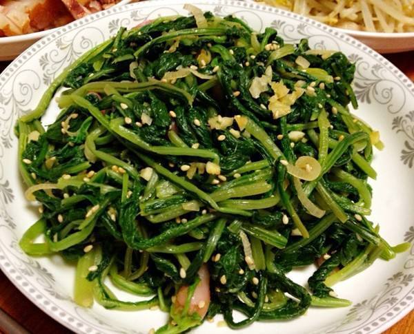 凉拌萝卜缨|含钙量极高的一种蔬菜，很多人傻傻不知，都是只吃根不吃叶