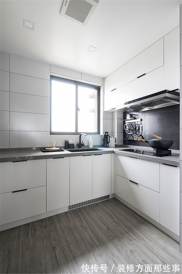 自然灰|72平现代风回归本真，自然和谐的生活境界