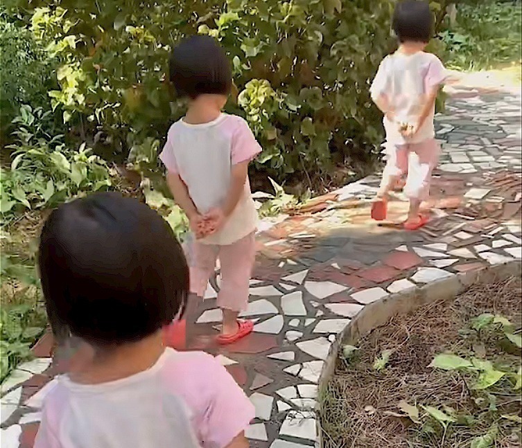 美好时光|三胞胎交给奶奶带了三个月,妈妈直接认不出,画面太真实