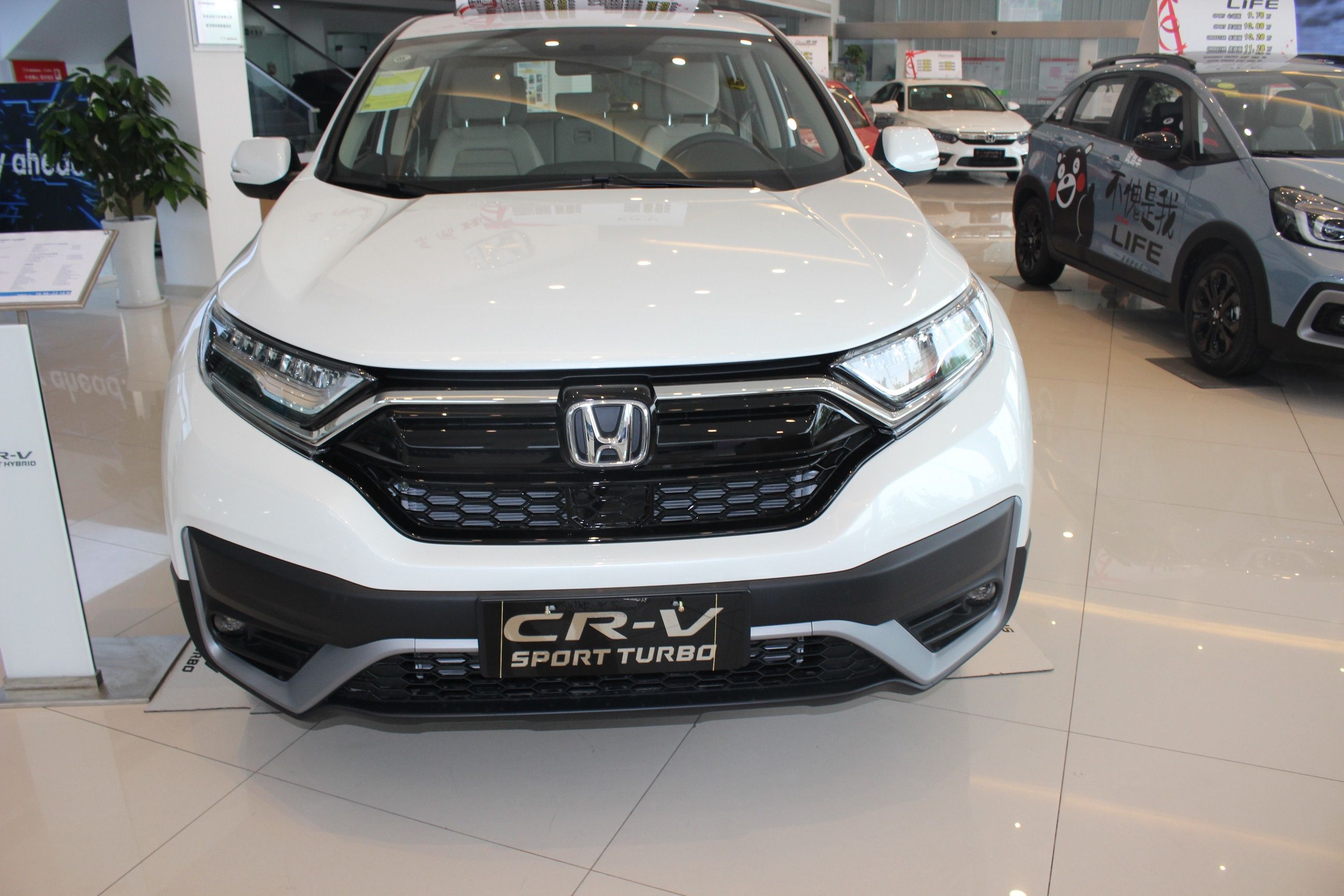 21款本田cr V到店 外观大气高级 空间表现出色 实用性强 乐惠车