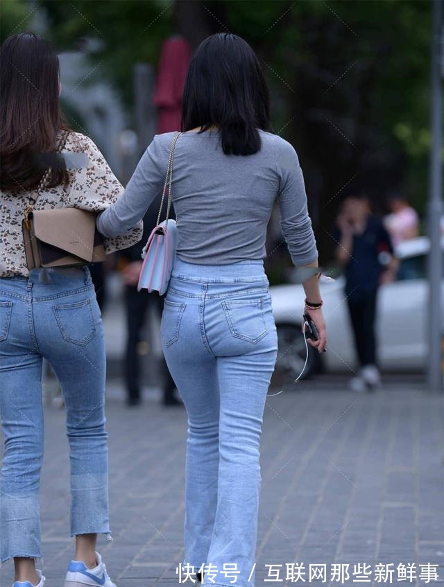 穿搭 牛仔裤只有一种样式和风格裤脚设计稍微变动,穿搭风格也不一样!