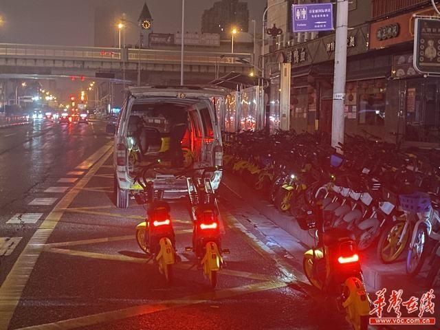 回收|长沙约谈共享单车企业 美团电单车积极响应连夜回收