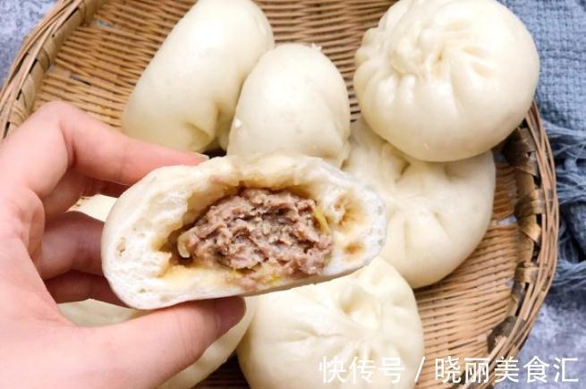 肉包子馅怎么调?别只会放调料,记住一个窍门,肉馅鲜嫩多汁