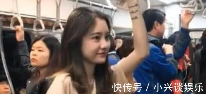 小姐姐|地铁小姐姐走红,一双“漫画腿”成功圈粉,网友:想娶她回家