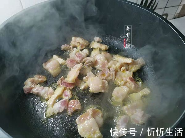 便当|上班族快手菜，炒一炒出锅，咸鲜下饭，带便当或是晚餐都不错