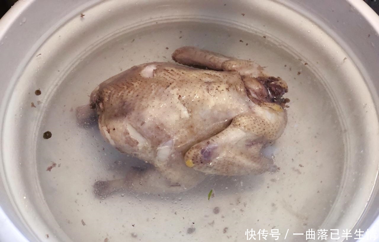 超地道的新疆椒麻鸡,又麻又辣还解馋,吃上一口就停不下来