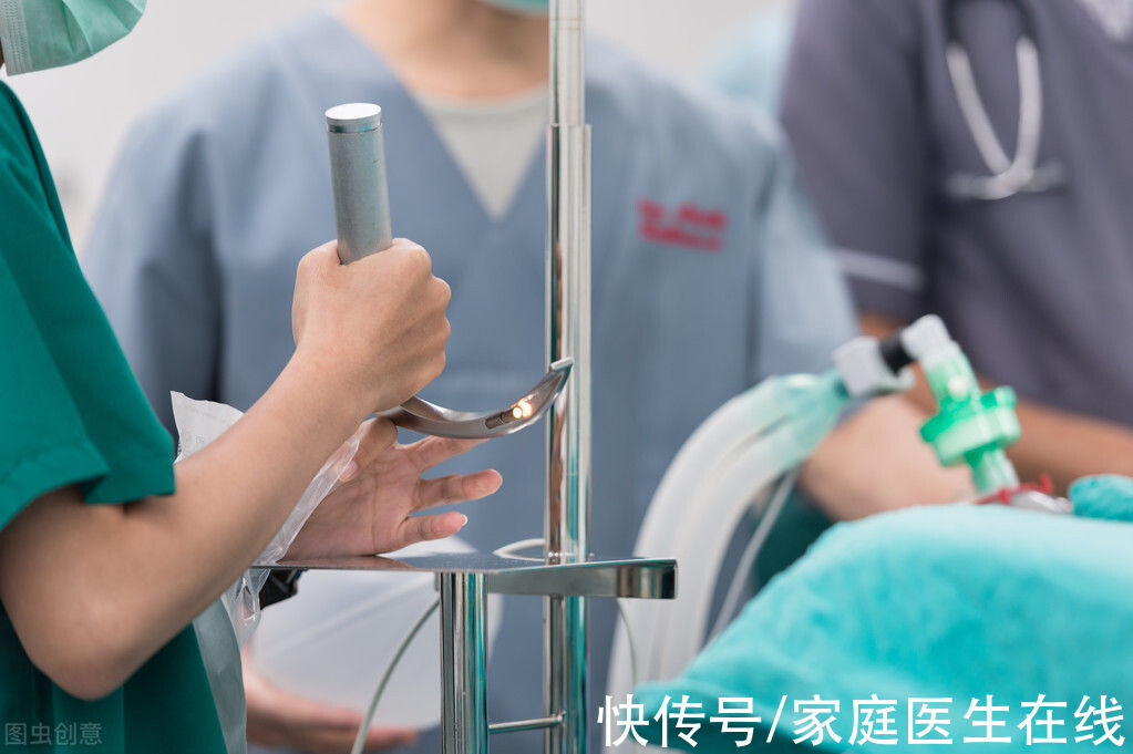 喉部|喉镜太难受不想做？别任性，这4种情况下必须做喉镜，别耽搁了