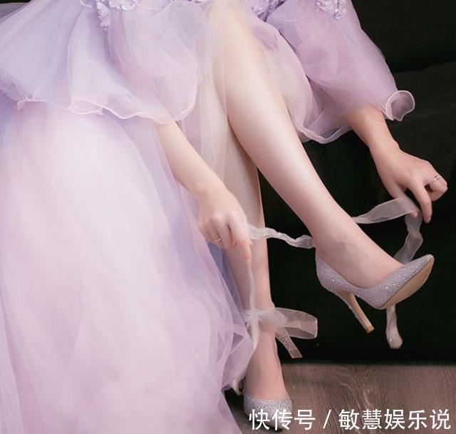 女人味 美女穿搭:尖头细跟鞋经典时尚,释放女神独特魅力,足以让你精神抖擞